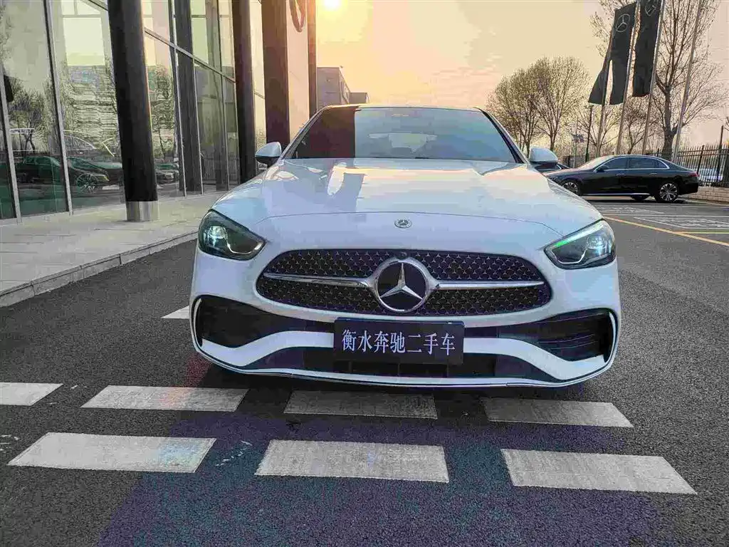 Mercedes-Benz C-Class 2024 — фото 2