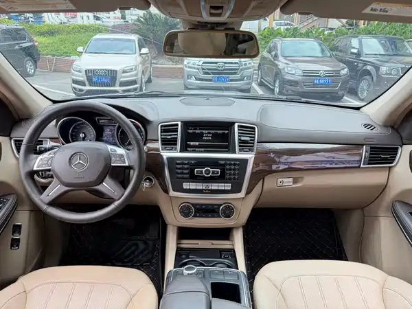 Mercedes-Benz GL-Class 2015