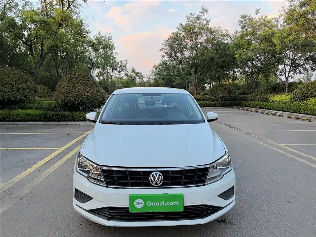 Volkswagen Jetta 2019 — фото 11
