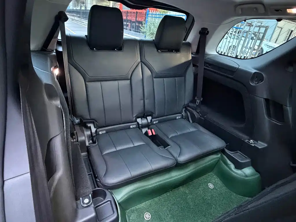 Land Rover Discovery 2019 — фото 13