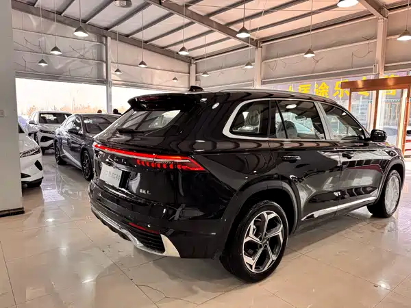 Geely Xingyue L 2024
