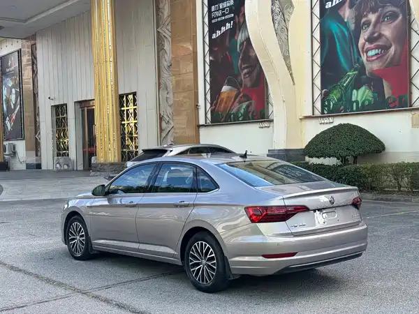 Volkswagen Sagitar 2021
