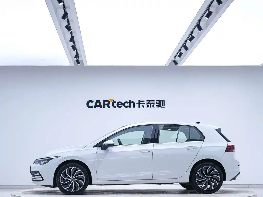 Volkswagen Golf 2022