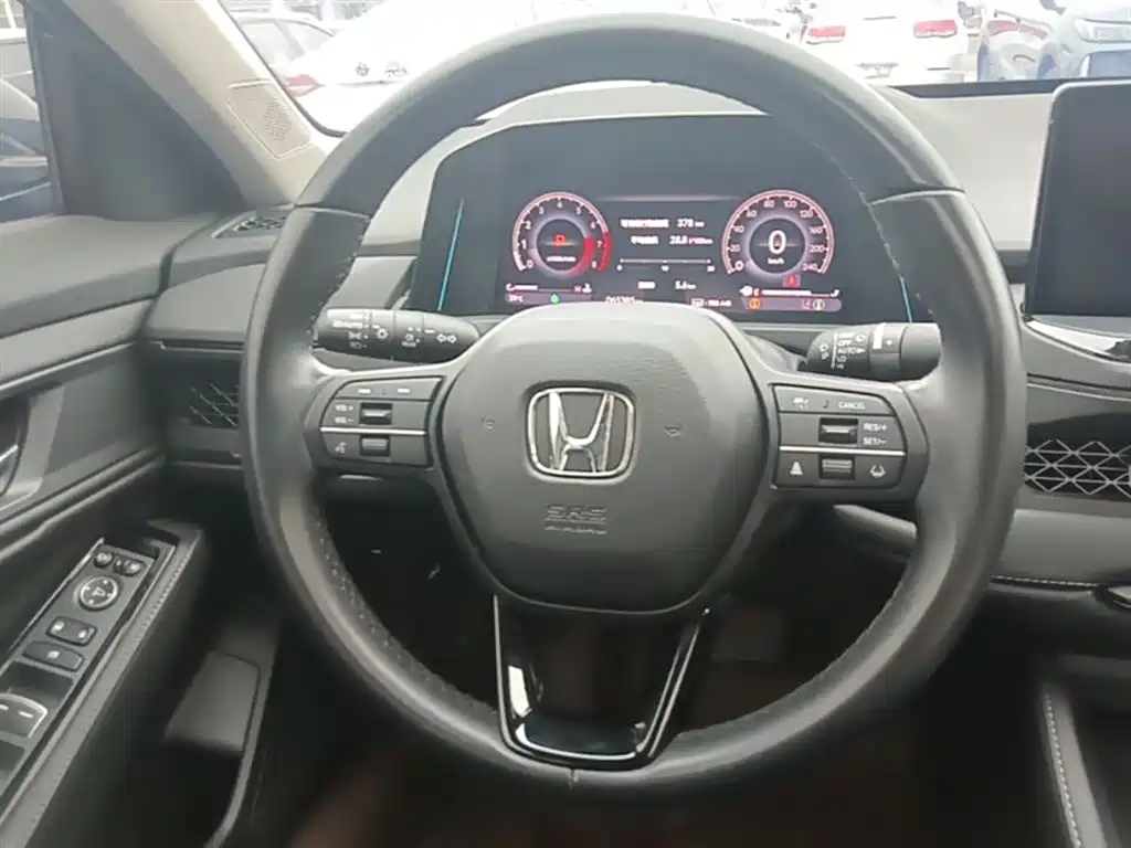 Honda Accord 2024 — фото 11