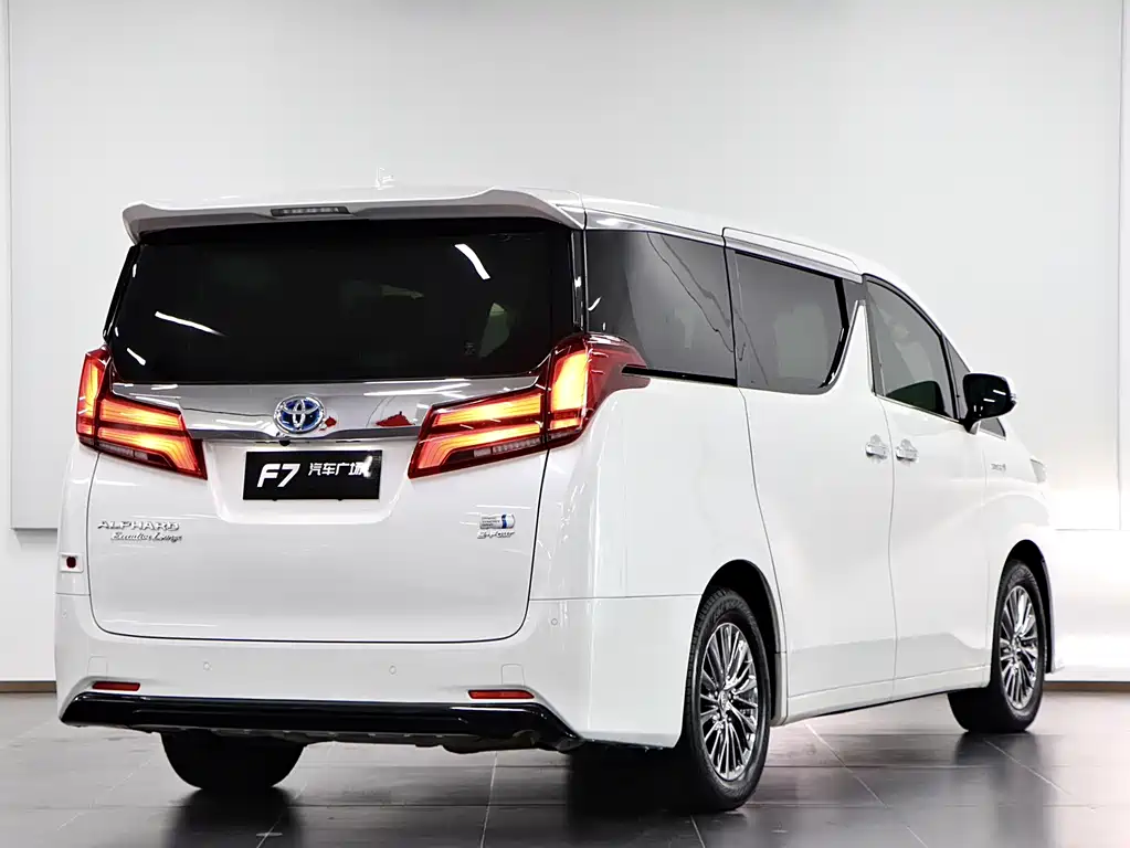 Toyota Alphard 2021 — фото 6