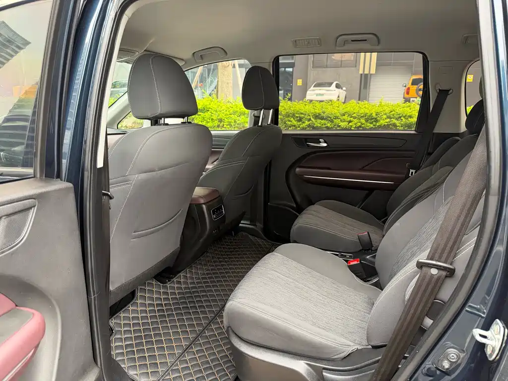 GAC Motor Trumpchi M6 2023 — фото 12