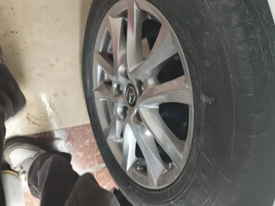 Mazda 3 Axela 2015