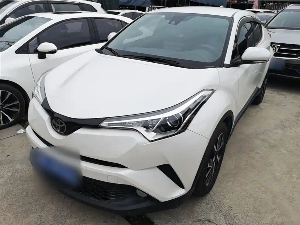 Toyota C-HR 2019 — фото 2