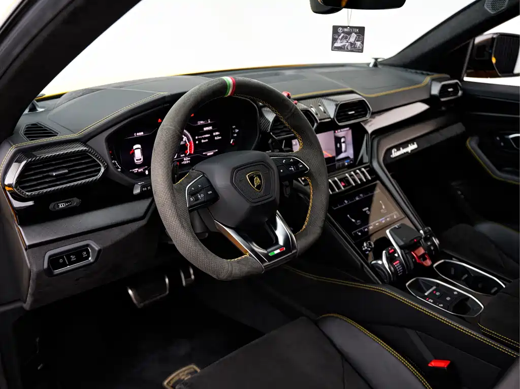 Lamborghini Urus 2021 — фото 14