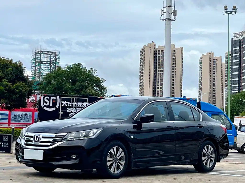 Honda Accord 2014 — фото 1