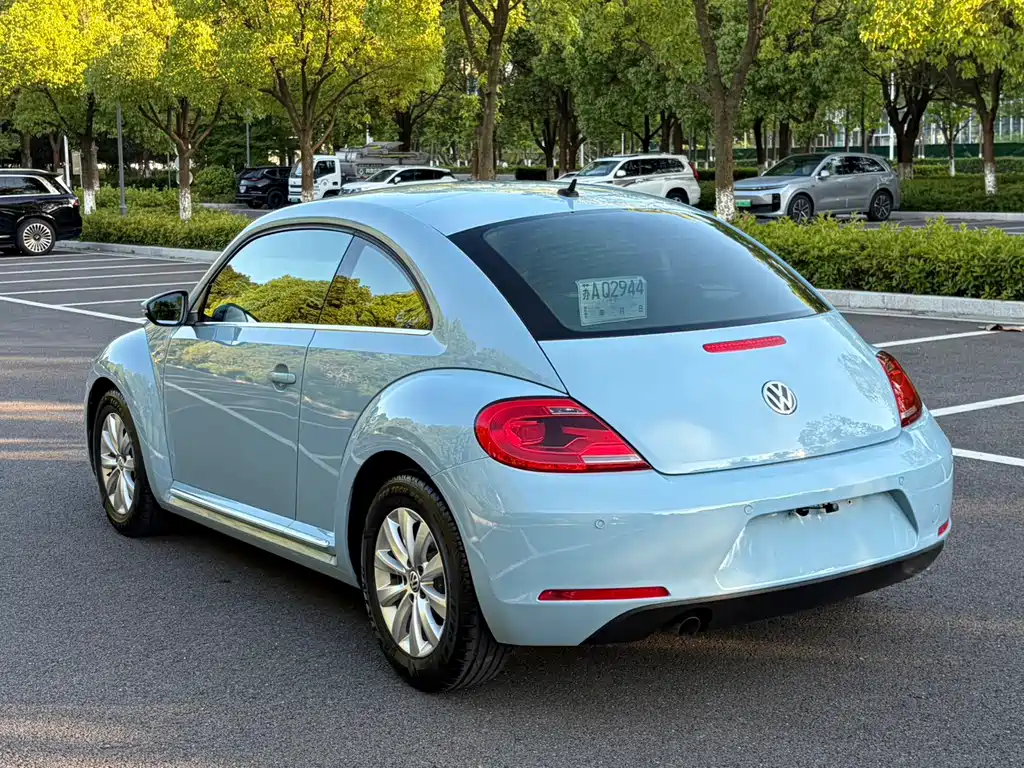 Volkswagen Beetle 2015 — фото 13