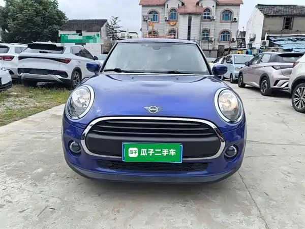 MINI MINI 2019