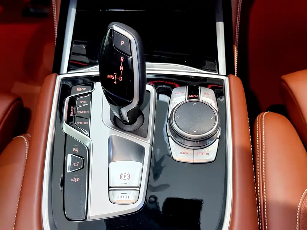 BMW 7 Series 2022 — фото 18
