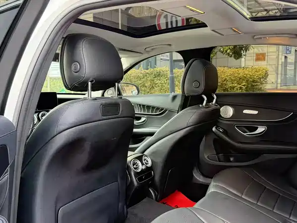 Mercedes-Benz C-Class 2019