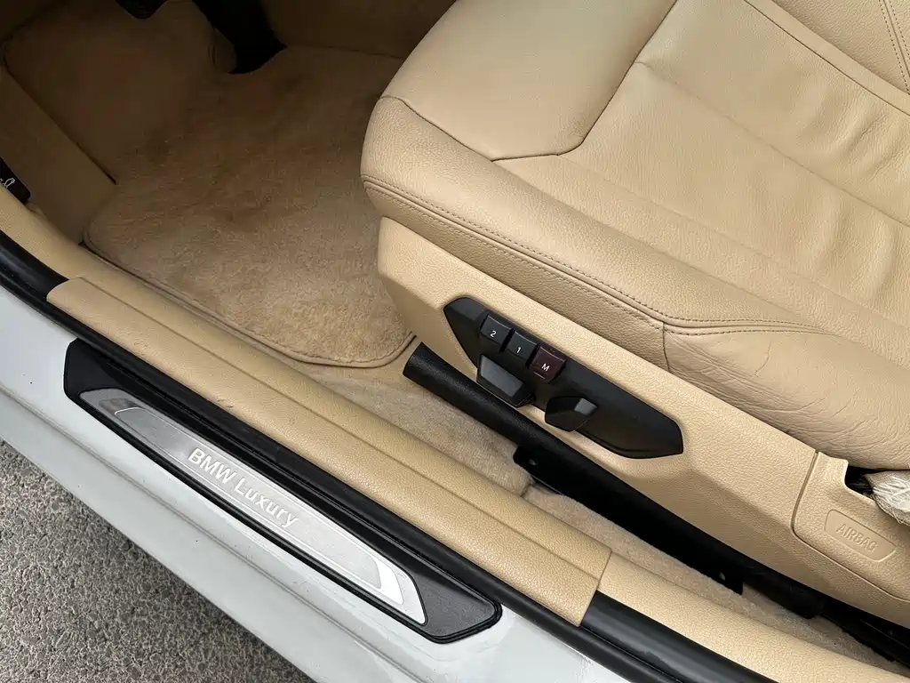 BMW 3 Series 2012 — фото 15