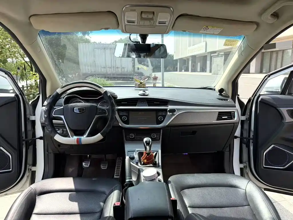 Geely Emgrand GS 2016 — фото 4
