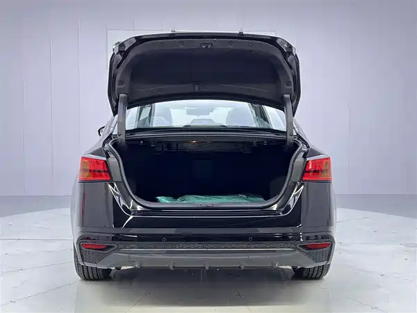 Nissan Teana 2021