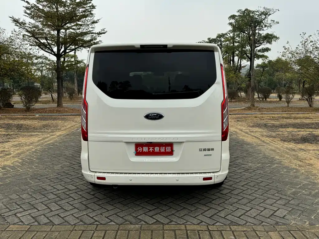 Ford Tourneo 2021 — фото 5
