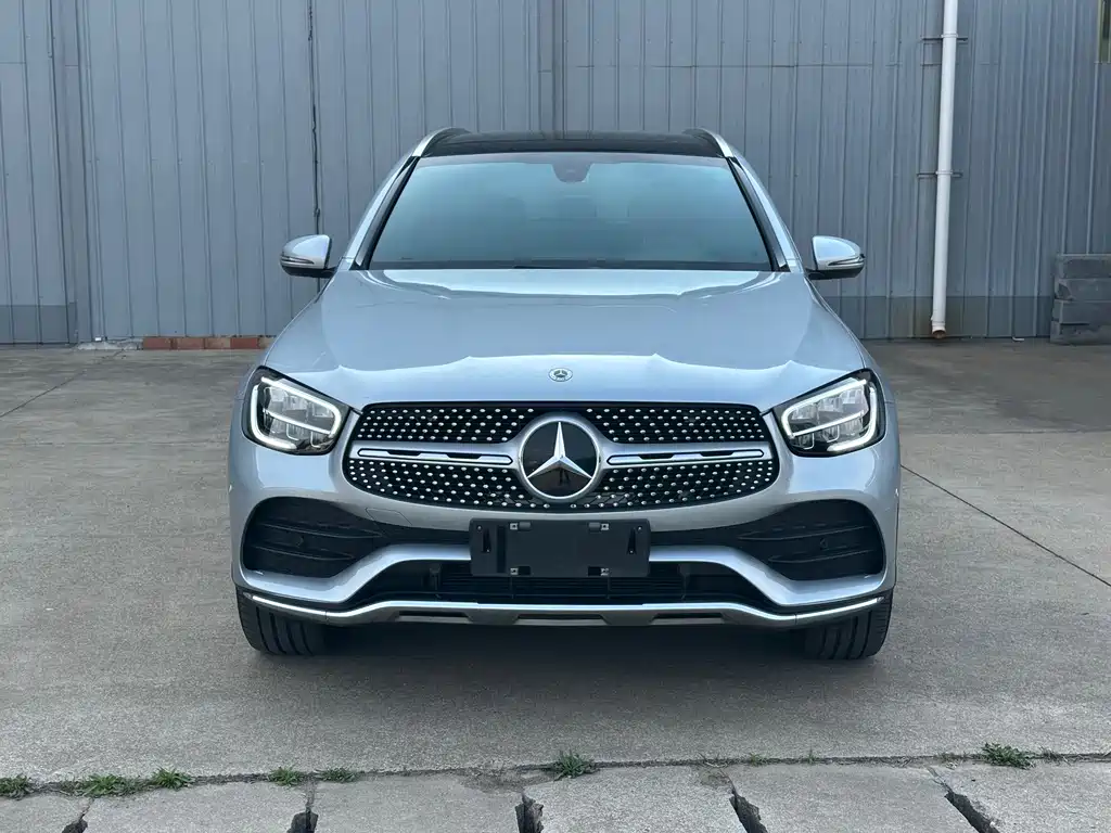Mercedes-Benz GLC 2023