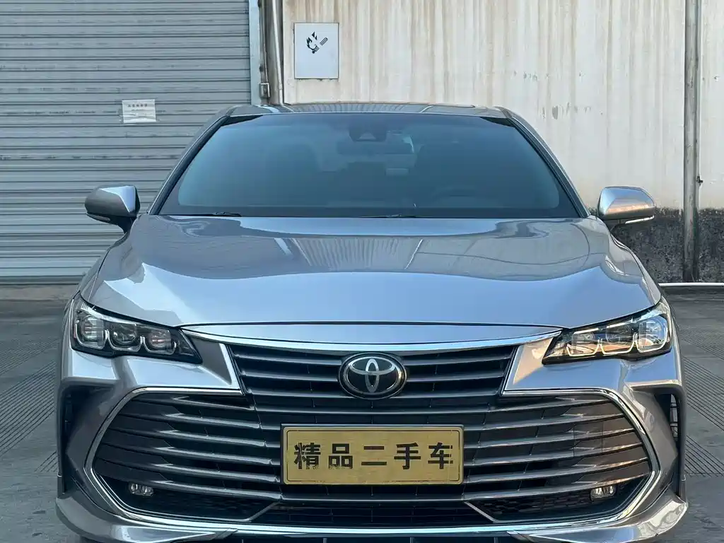 Toyota Avalon 2020 — фото 1