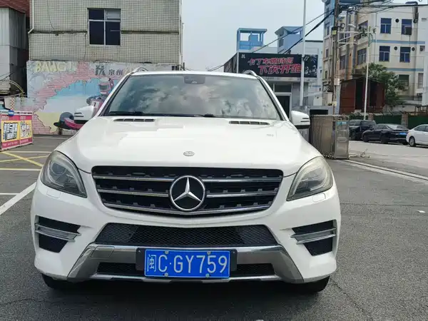 Mercedes-Benz M-Class 2012