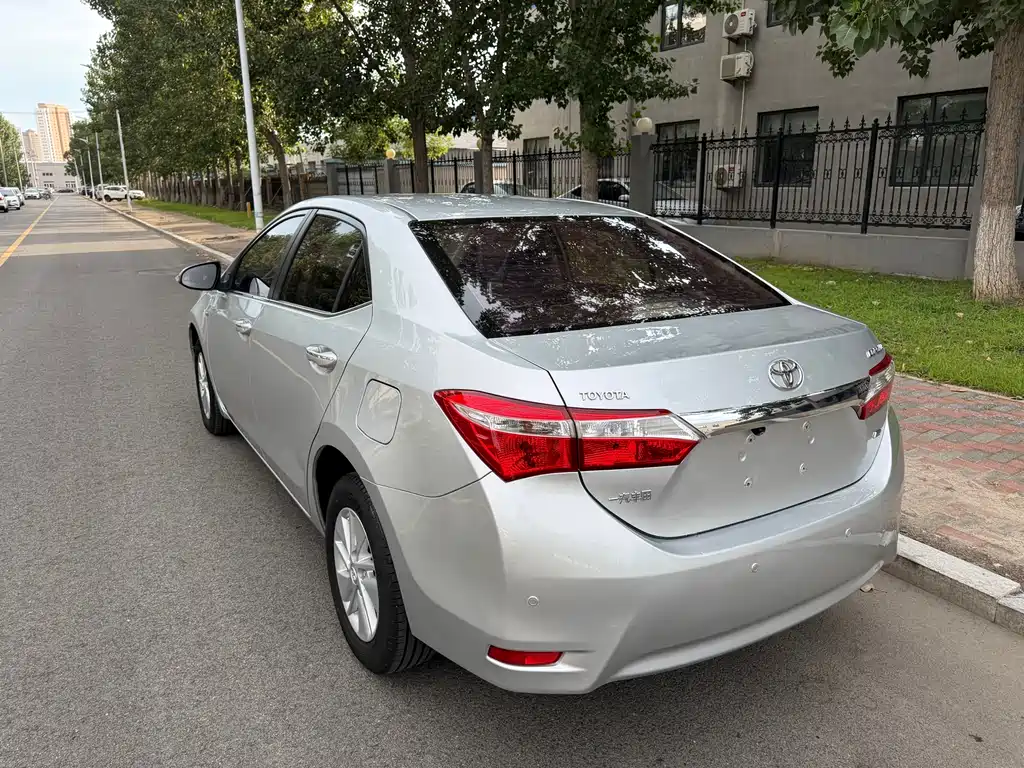 Toyota Corolla 2016 — фото 13