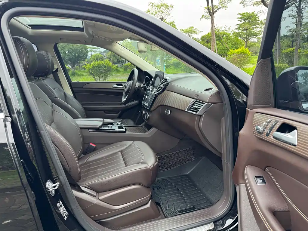Mercedes-Benz GLE 2018 — фото 13