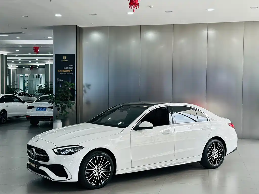 Mercedes-Benz C-Class 2024 — фото 1