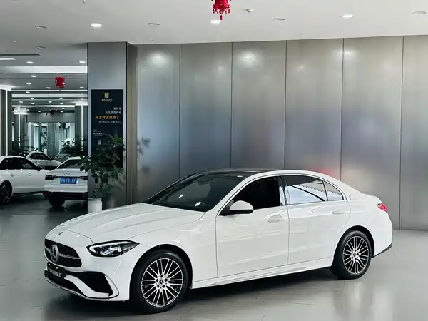 Mercedes-Benz C-Class 2024