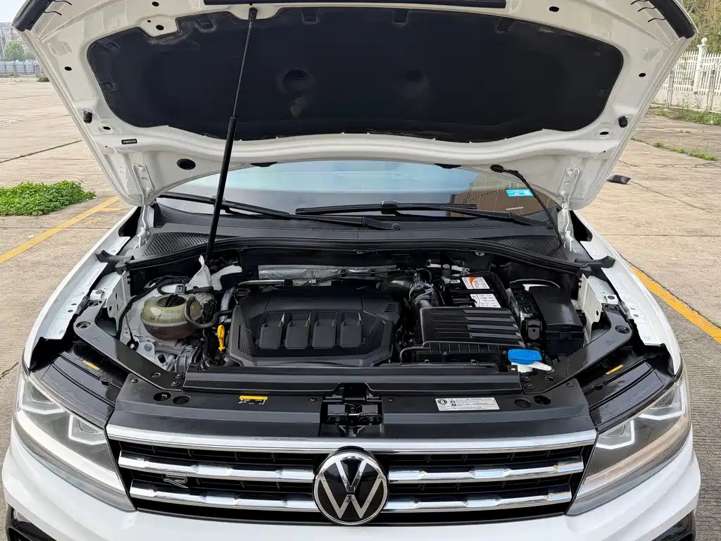 Volkswagen Tiguan L 2020 — фото 20