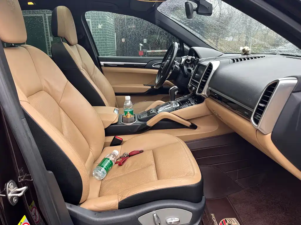 Porsche Cayenne 2015 — фото 10