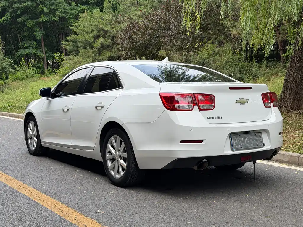 Chevrolet Malibu 2015 — фото 16