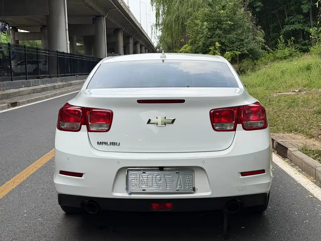 Chevrolet Malibu 2015 — фото 17