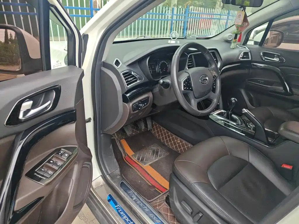 GAC Trumpchi GS4 2018 — фото 14