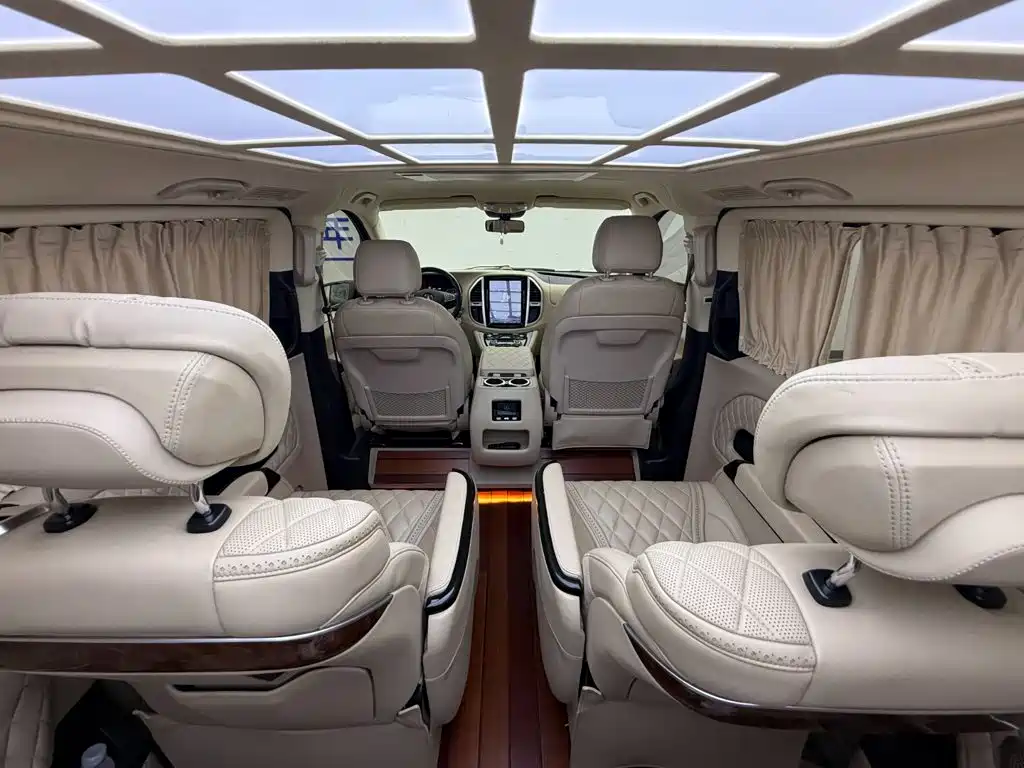 Mercedes-Benz Vito 2020 — фото 33