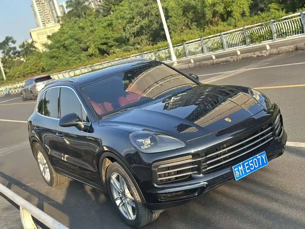Porsche Cayenne 2018 — фото 2