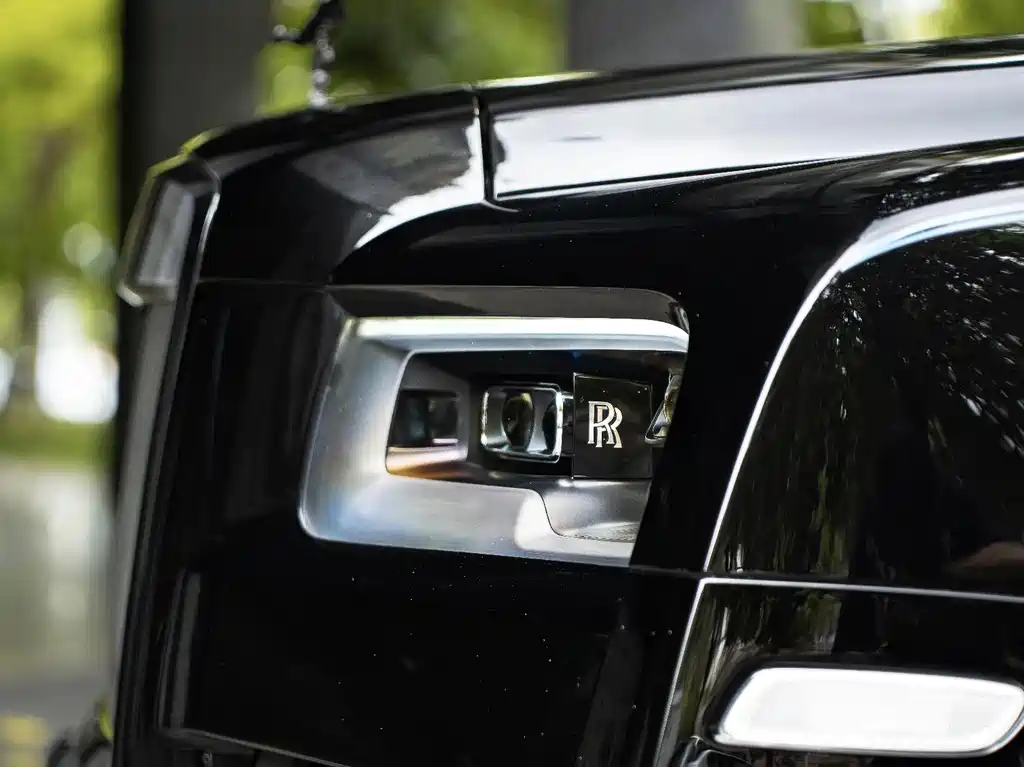 Rolls-Royce Cullinan 2023 — фото 10