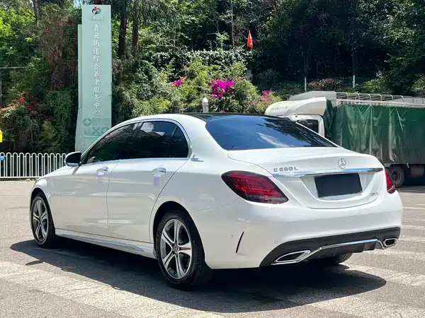Mercedes-Benz C-Class 2019