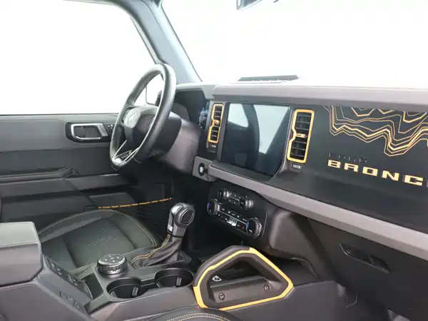 Ford Bronco 2024
