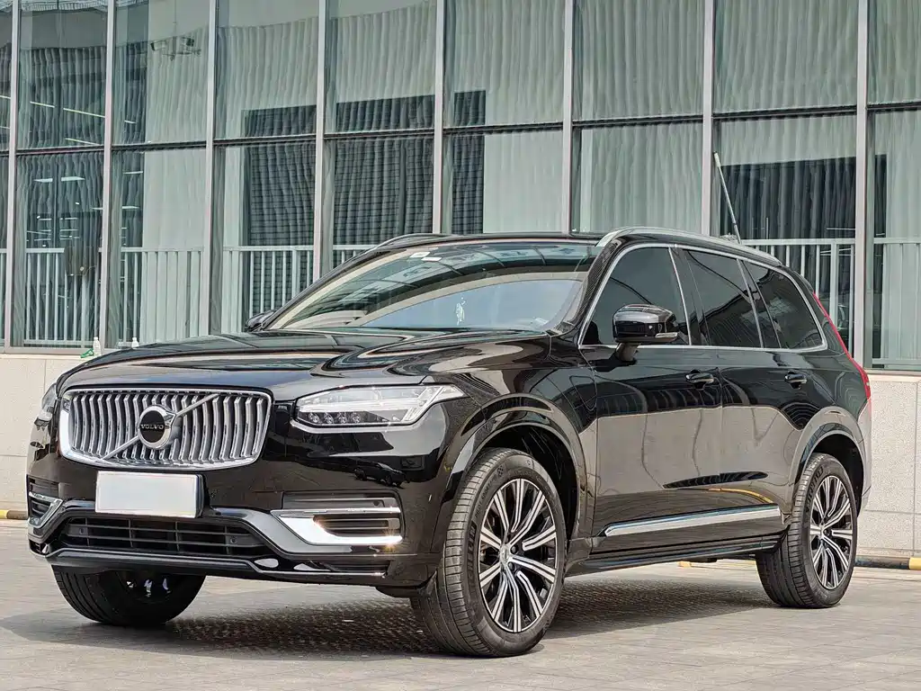 Volvo XC90 2024 — фото 1