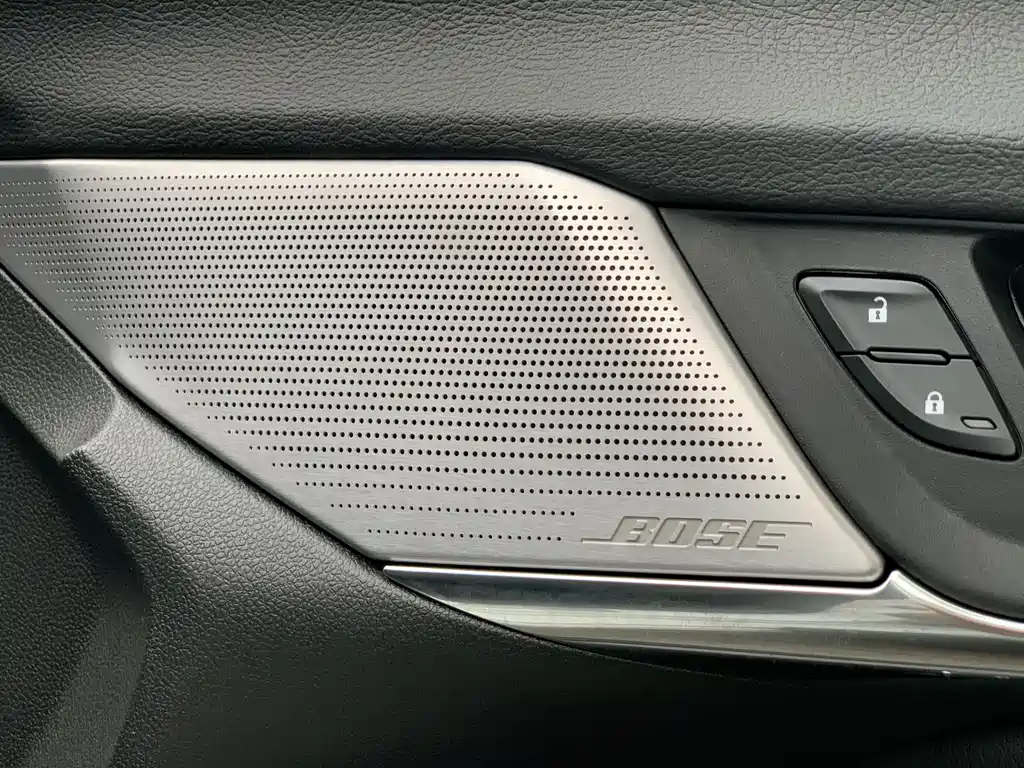 Cadillac CT4 2022 — фото 20