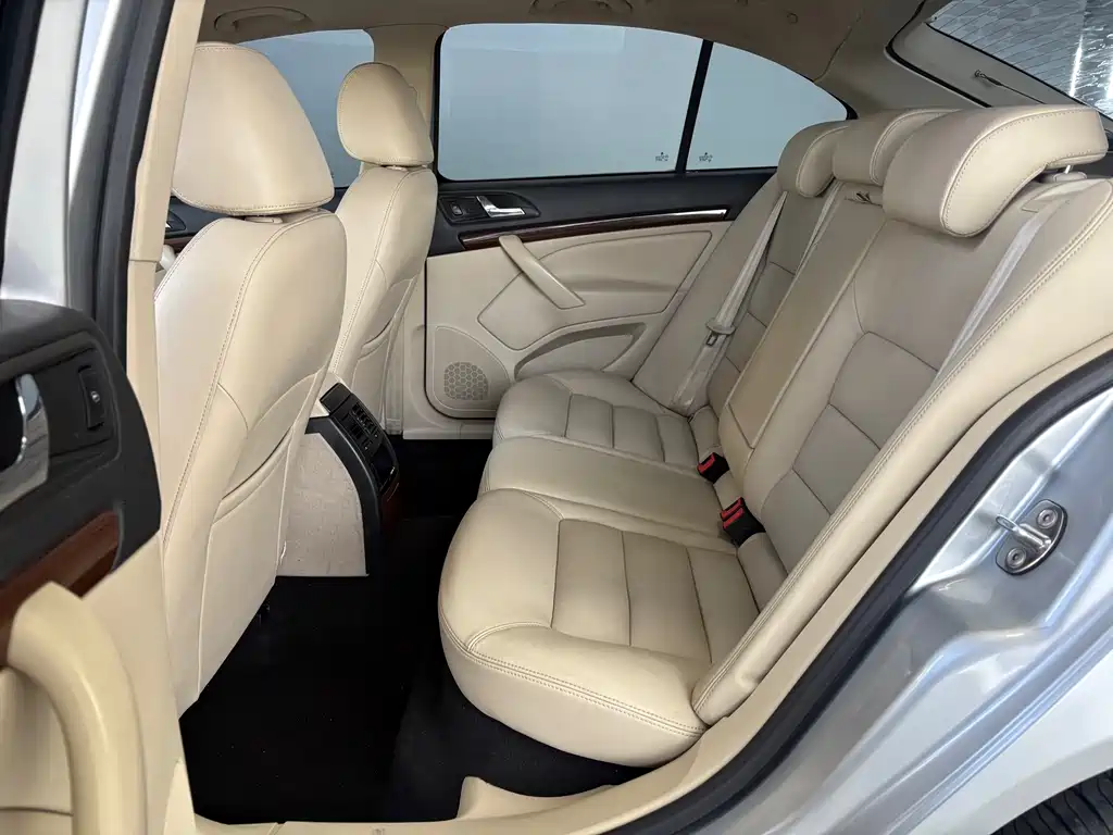 Skoda Octavia 2014 — фото 15