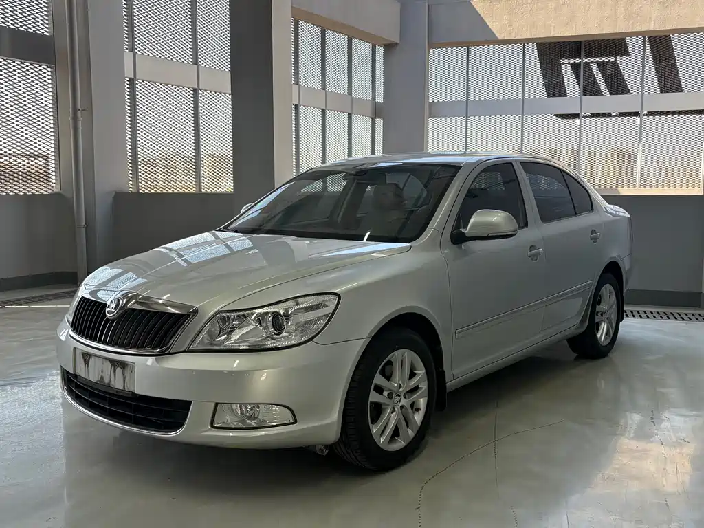 Skoda Octavia 2014 — фото 1