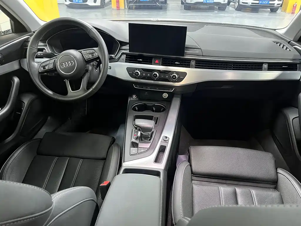 Audi A4L 2021