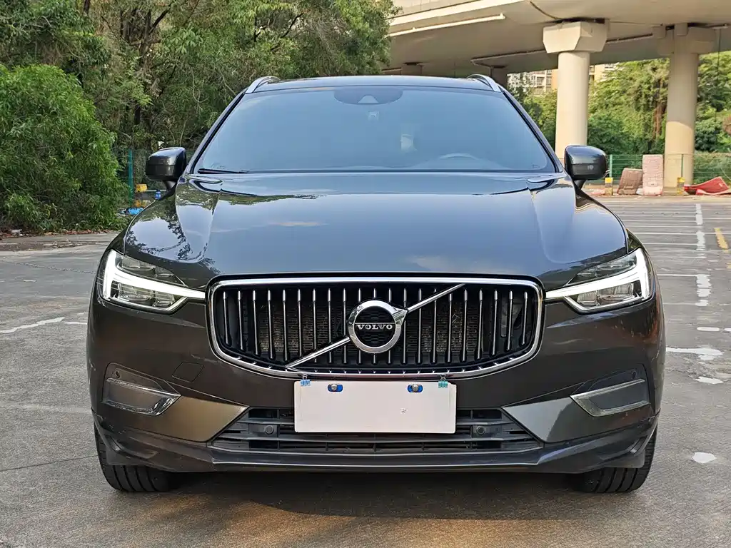 Volvo XC60 2021 — фото 2