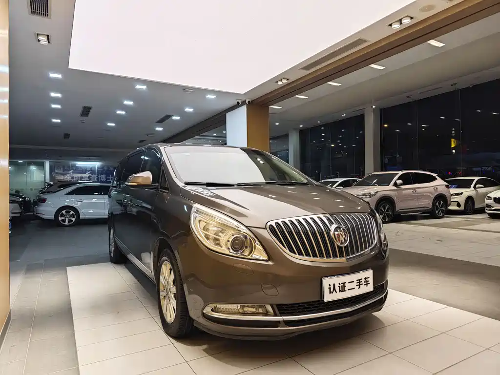 Buick GL8 2013