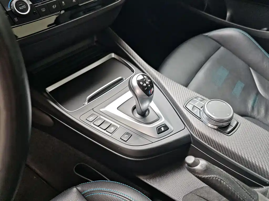 BMW M2 2019 — фото 20