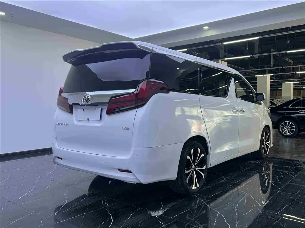 Toyota Alphard 2011 — фото 23
