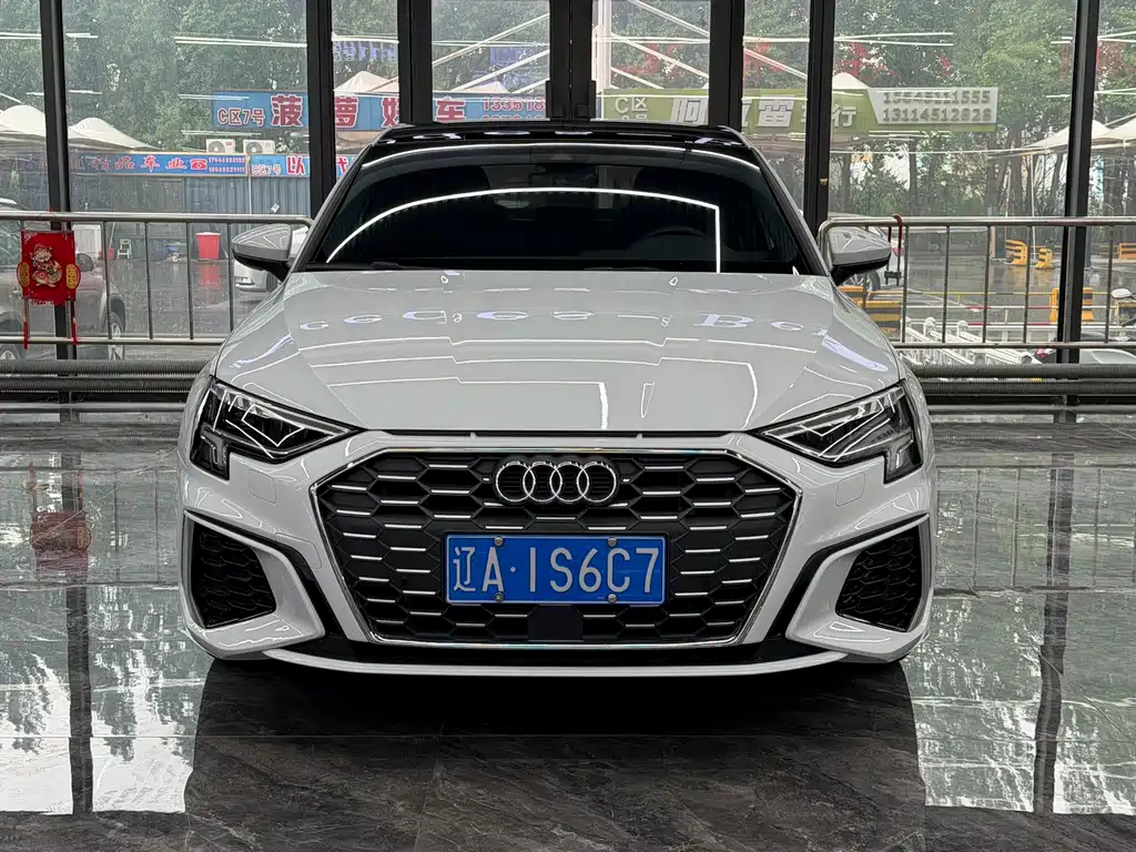 Audi A3 2023 — фото 2