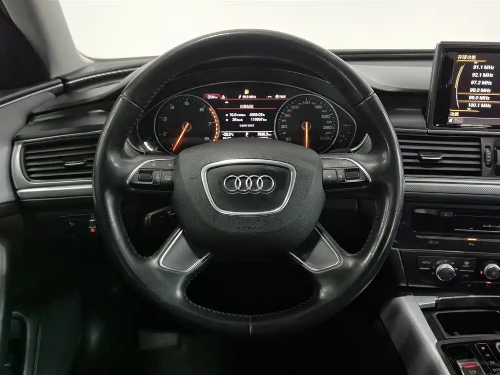 Audi A6L 2015 — фото 11